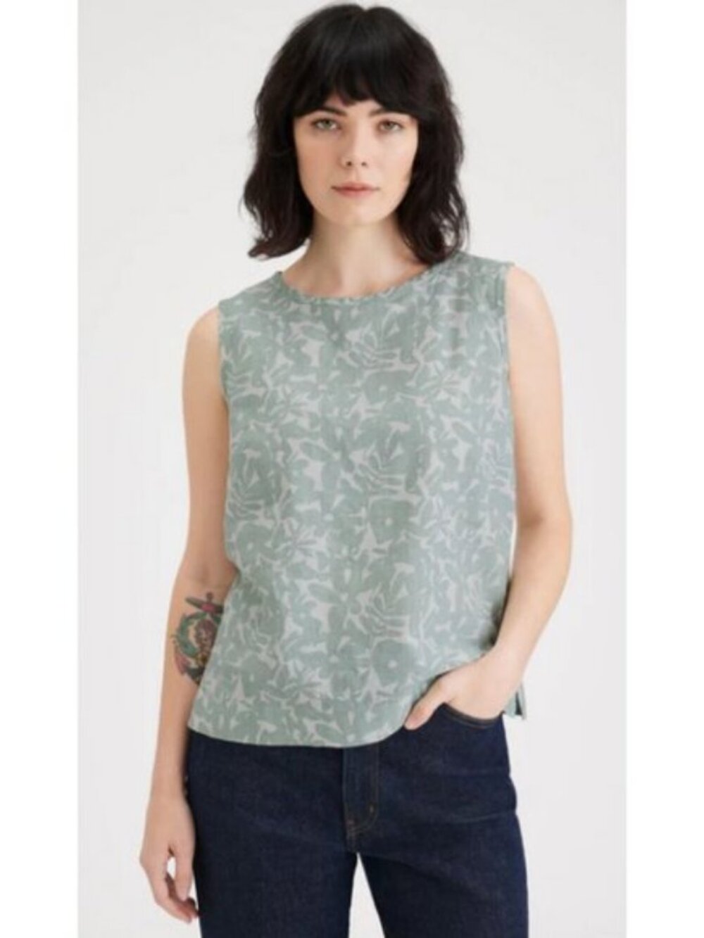 Dockers Button Back Sleeveless Blouse - Picture 12 of 12